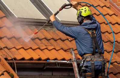 Démoussage et hydrofuge de toiture à Sury